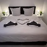 Haus Ostseesprung - - Gratis Wlan, Parkplatz Und Gem Garten * Bad Doberan