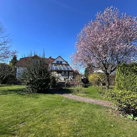 Haus Ostseesprung - - Gratis Wlan, Parkplatz Und Gem Garten Vakantiehuis *